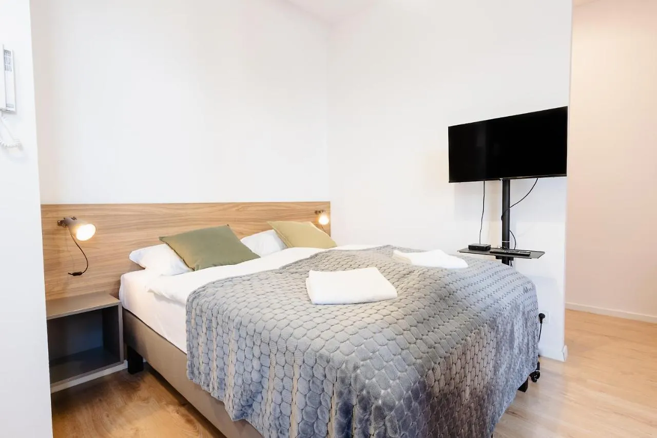 Apartament Elegant Very Berry Studios In Poznan Center By Noclegi Renters Polska