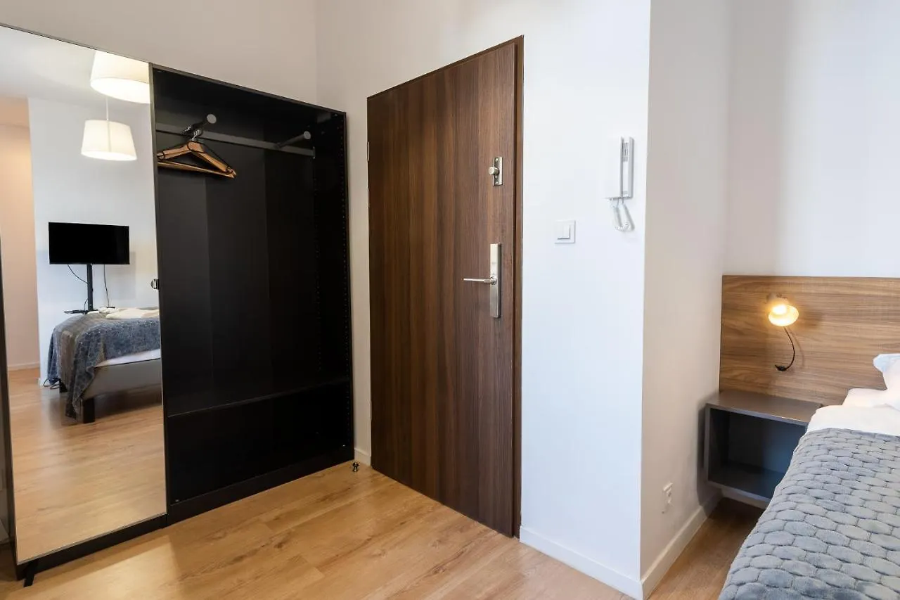 Elegant Very Berry Studios In Poznan Center By Noclegi Renters