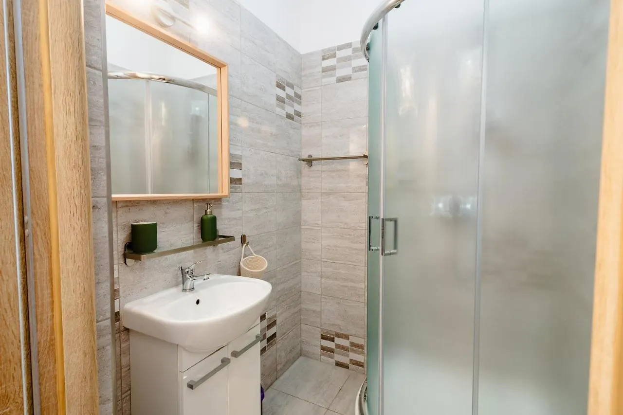 Elegant Very Berry Studios In Poznan Center By Noclegi Renters 0*,