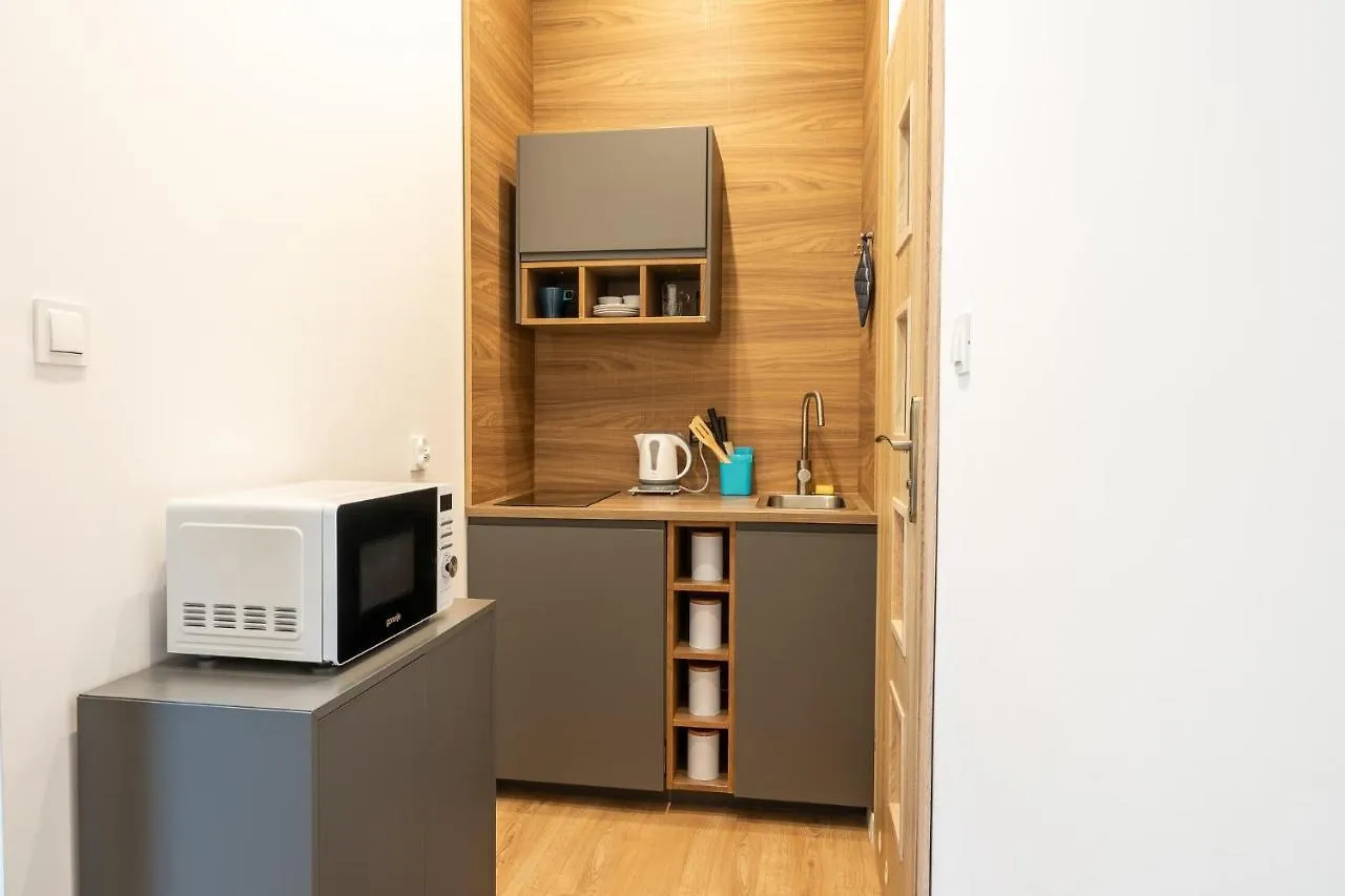 Elegant Very Berry Studios In Poznan Center By Noclegi Renters 0*,